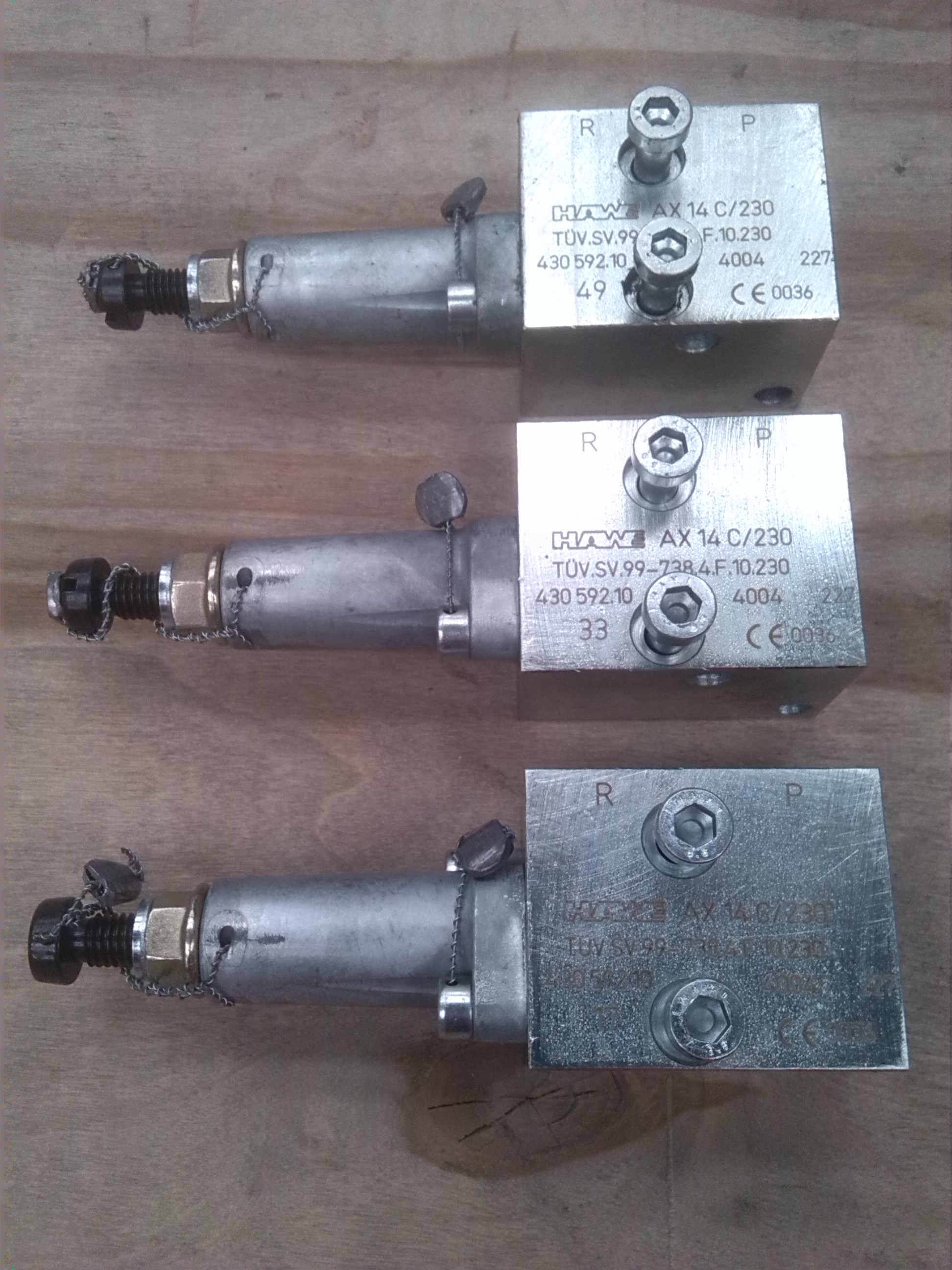 hydraulic valve